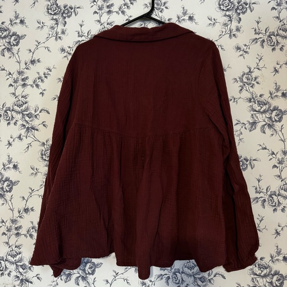 SHEIN Deep Burgundy Flowy Bishop Sleeve Blouse - Picture 2 of 4